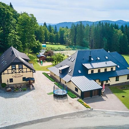 Penzion Chlustov Strazny Eksteriør bilde